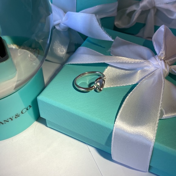 Tiffany & Co. Elsa Peretti Open Heart Ring - Picture 4 of 9